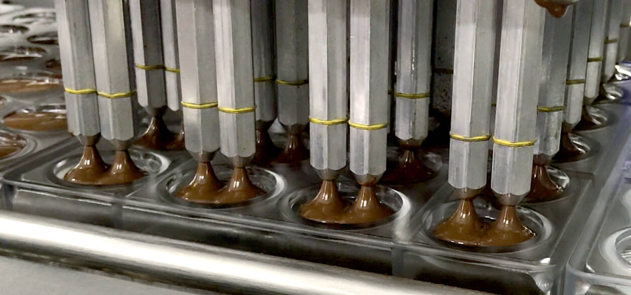 MOULEREN2 Chocolade mouleren